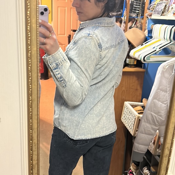 Wild Fable Faded Light wash Denim Jean Shacket. Size S - Picture 7 of 8